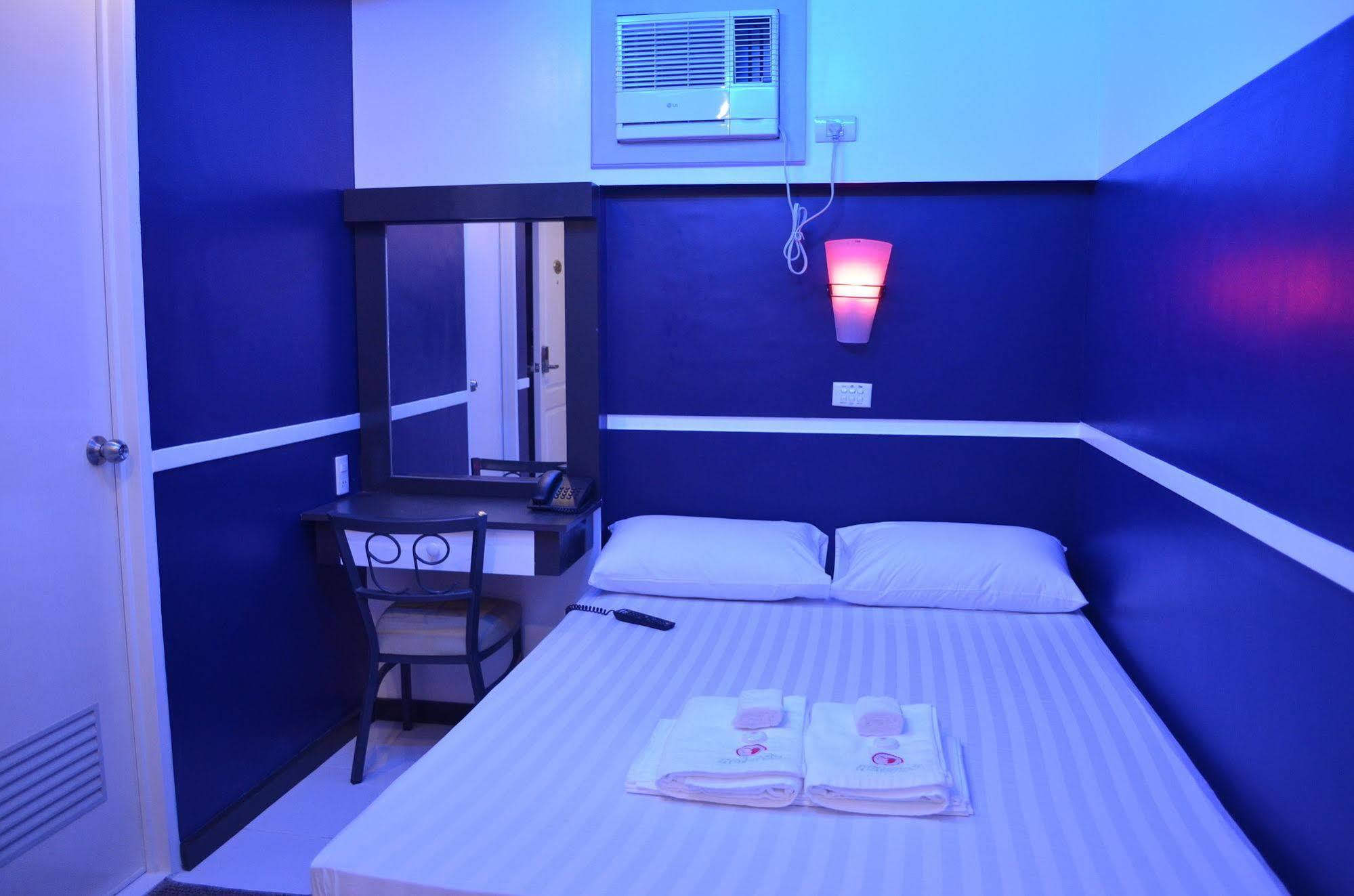 Hotel 99 Cubao Quezon City Eksteriør billede